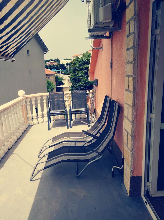 Sunshine Apartments Карлобаг Экстерьер фото